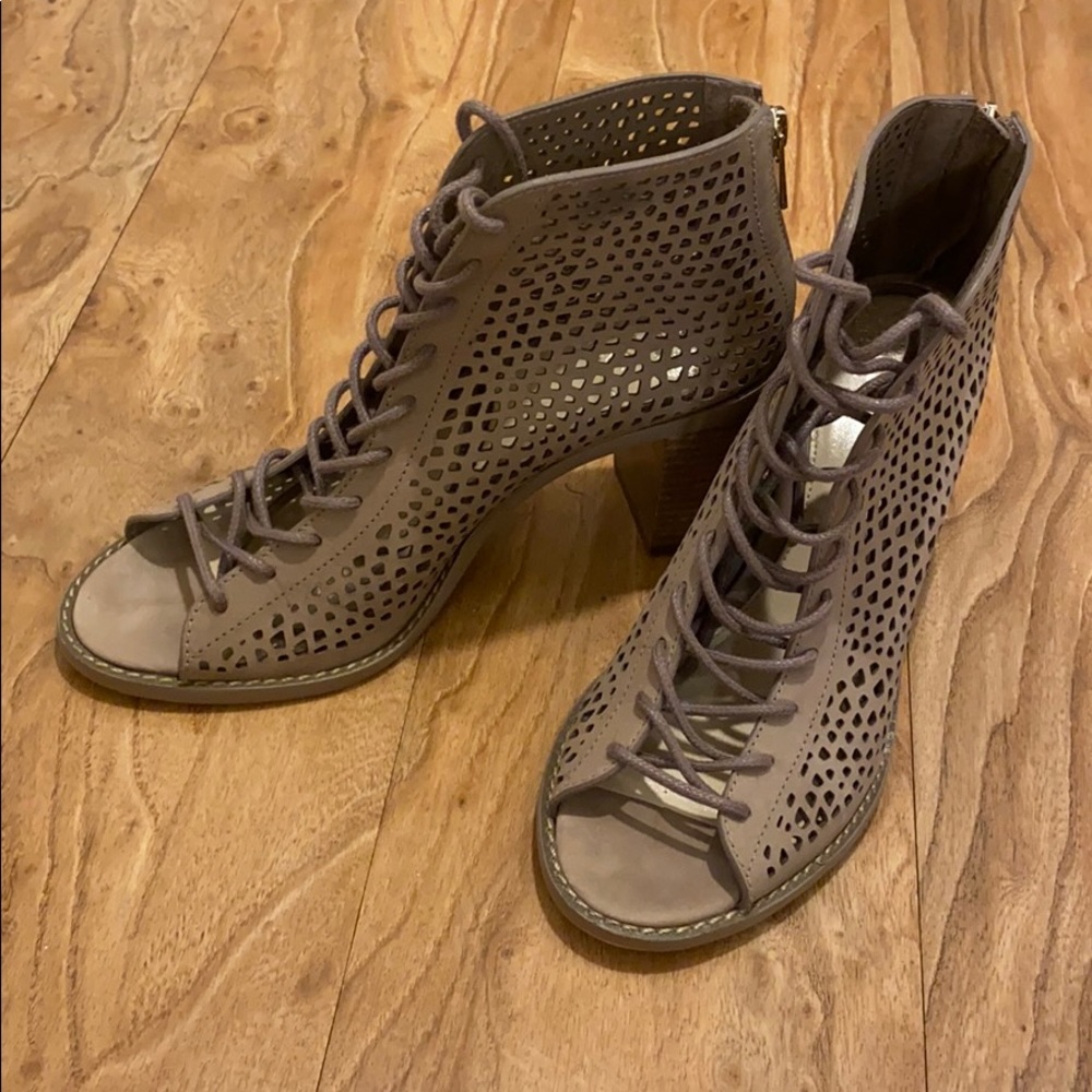 Vince Camuto Tulina Ankle Boot